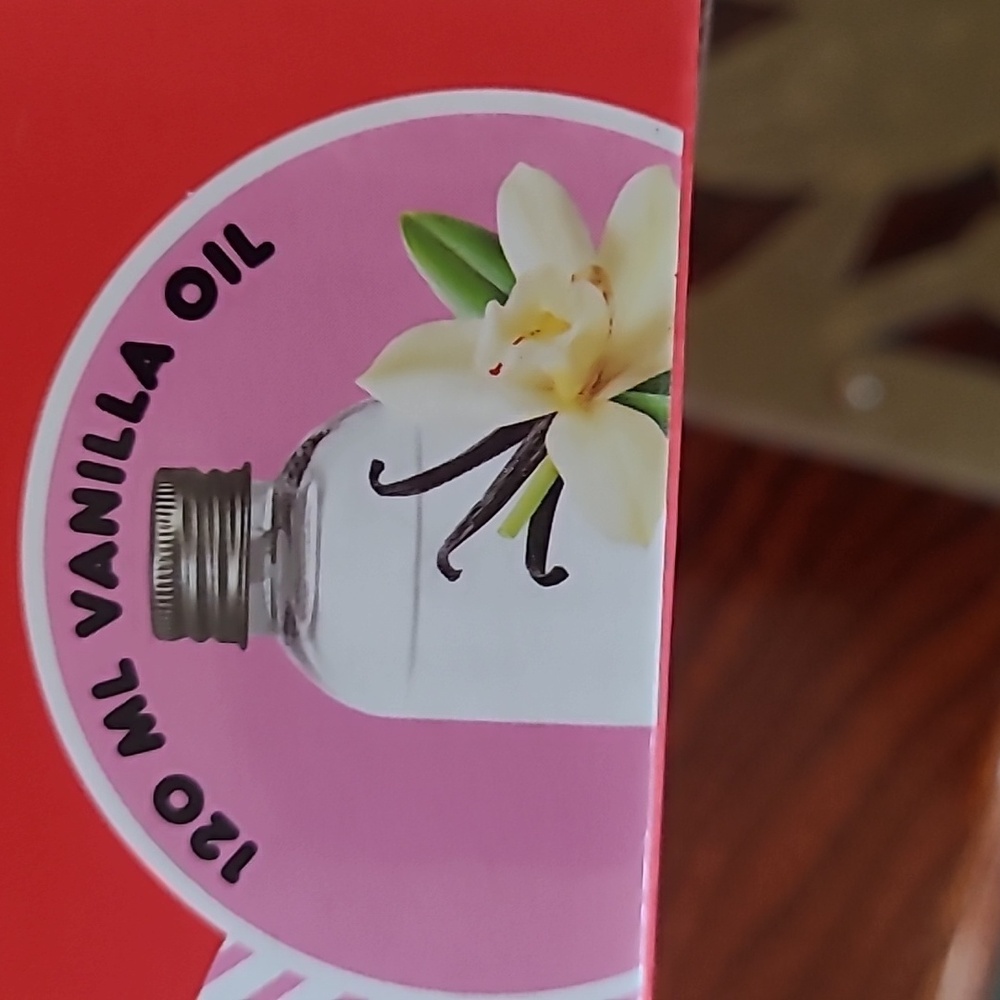 Hello Kitty Ceramic Reed Diffuser - Picture 3 of 8